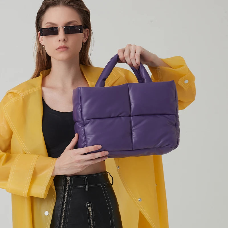 Sacola de couro acolchoada para mulheres, bolsas acolchoadas, luxuosas bolsas de ombro PU macias, bolsa de inverno de algodão, moda designer, grande, 2024